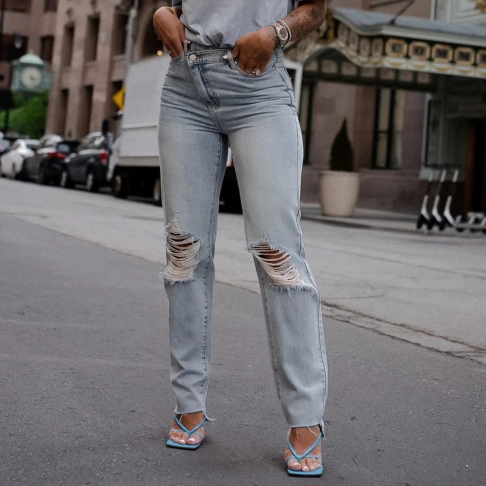 By Egreis Light Wash Denim Sawyer Jeans